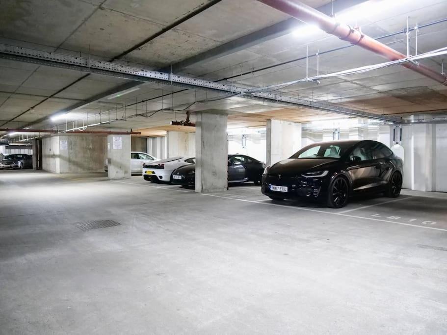דירות לונדון Stylish Urban Sanctuary With Parking מראה חיצוני תמונה