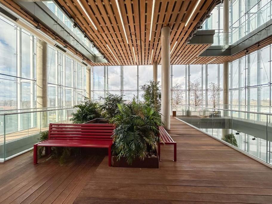 דירות לונדון Stylish Urban Sanctuary With Parking מראה חיצוני תמונה